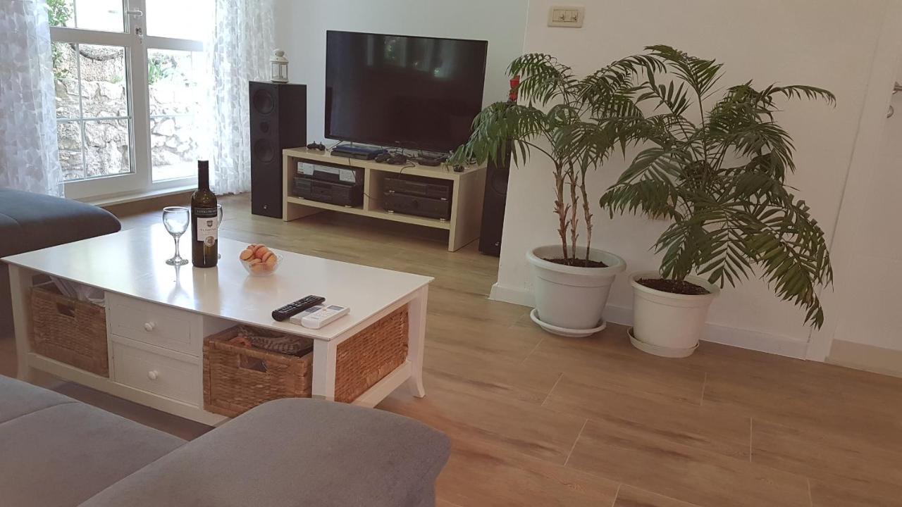 Apartments Anica & Gabriela Makarska Exterior foto